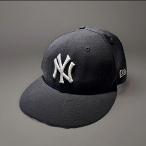 New Era New York Yankees Hat 6 7/8 Fitted Blue MLB Baseball Cap Youth men